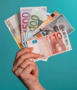 Wie viel Geld kann man als Camgirl verdienen?